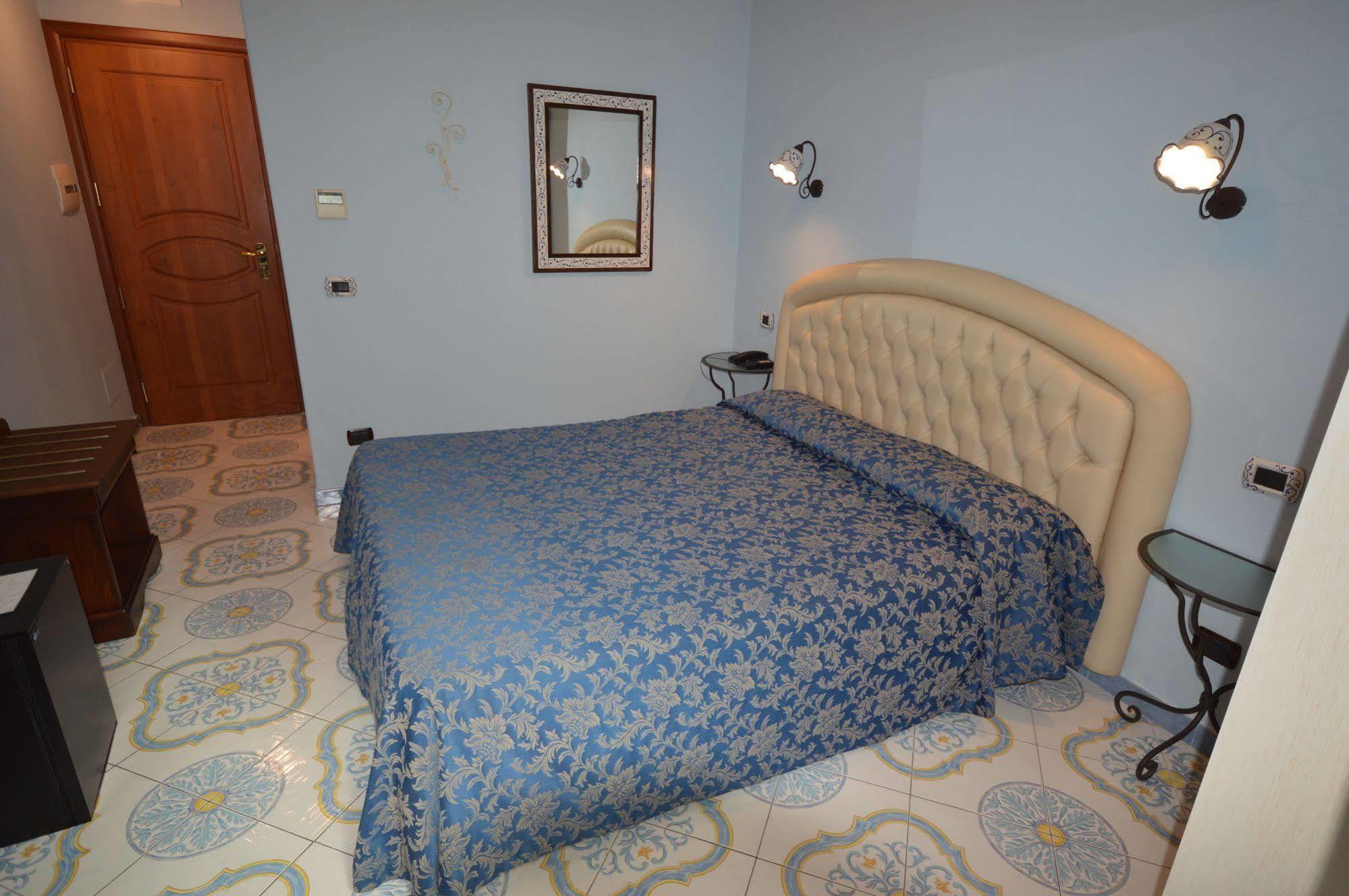 B&B Palazzo Pisani Амалфи Екстериор снимка