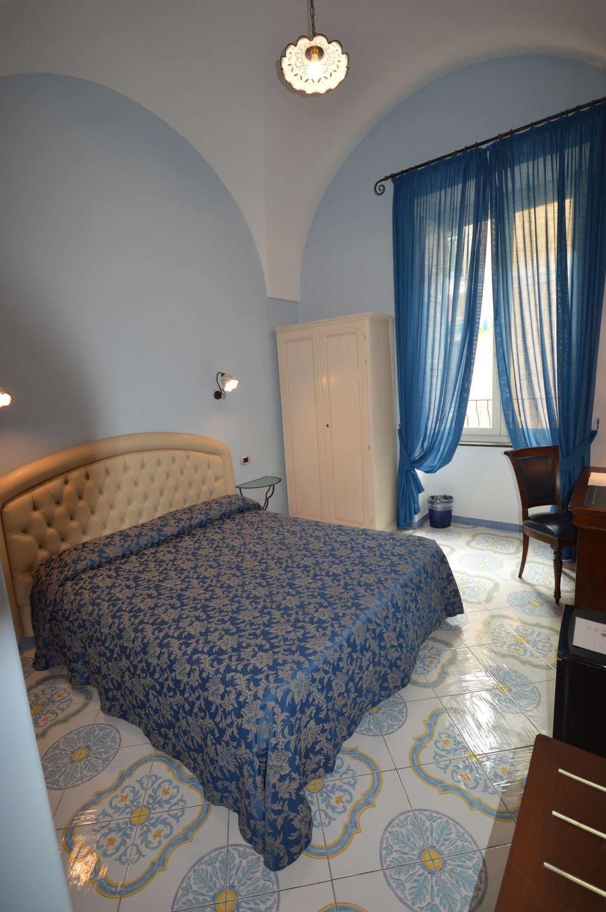 B&B Palazzo Pisani Амалфи Екстериор снимка