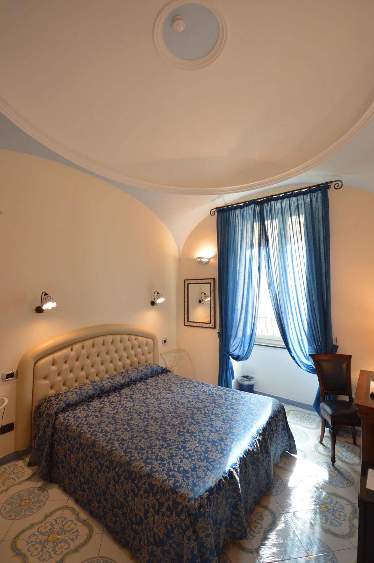 B&B Palazzo Pisani Амалфи Екстериор снимка